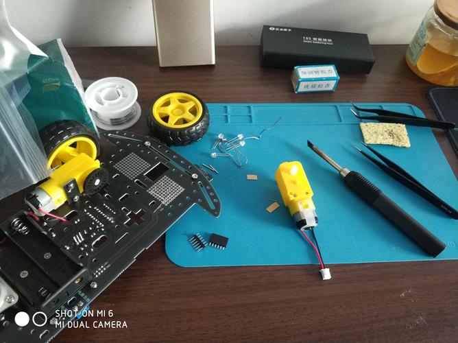 diy51蓝牙遥控智能小车